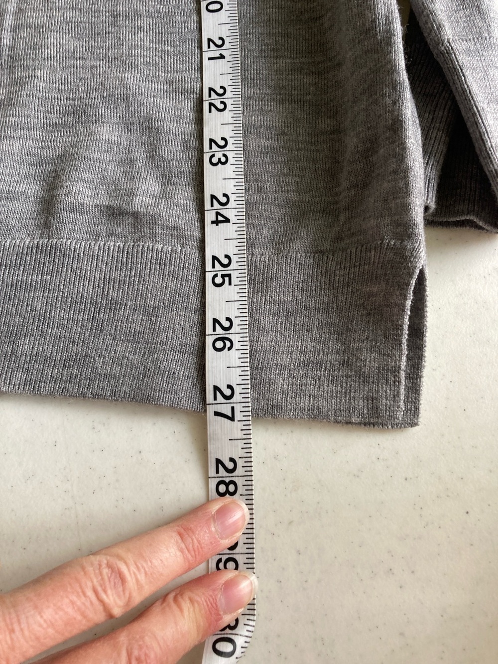 Banana Republic Gray Crewneck Sweater with Red Lip Motif - Picture 5 of 5